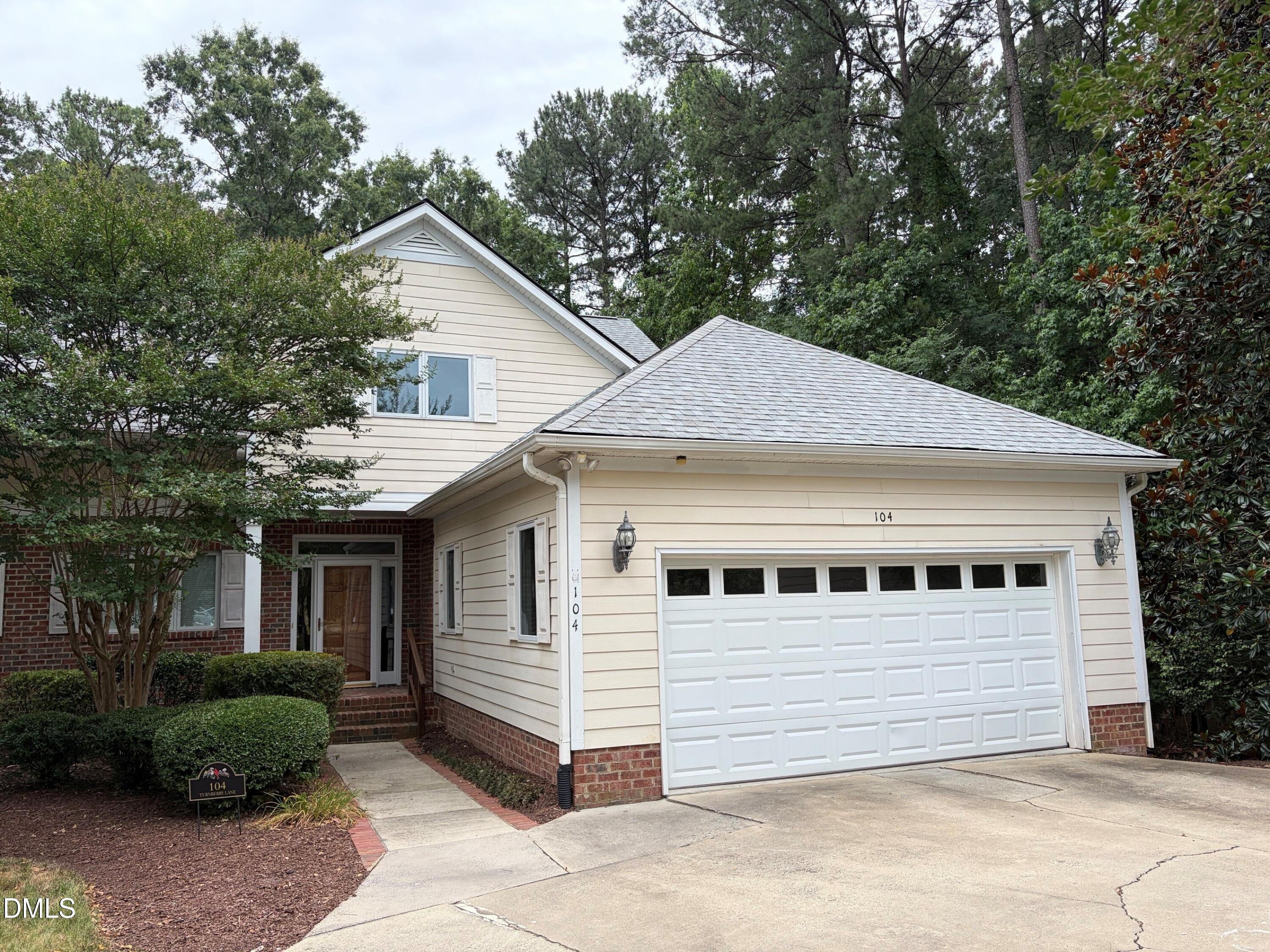 104 Turnberry Lane