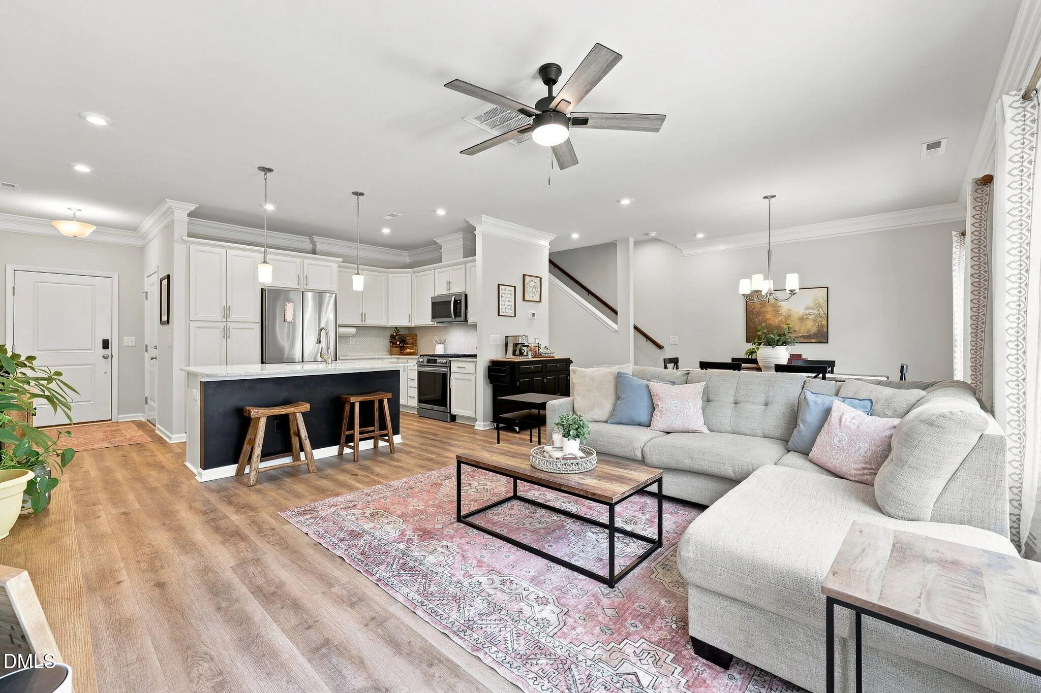 256 Shingle Oak Road