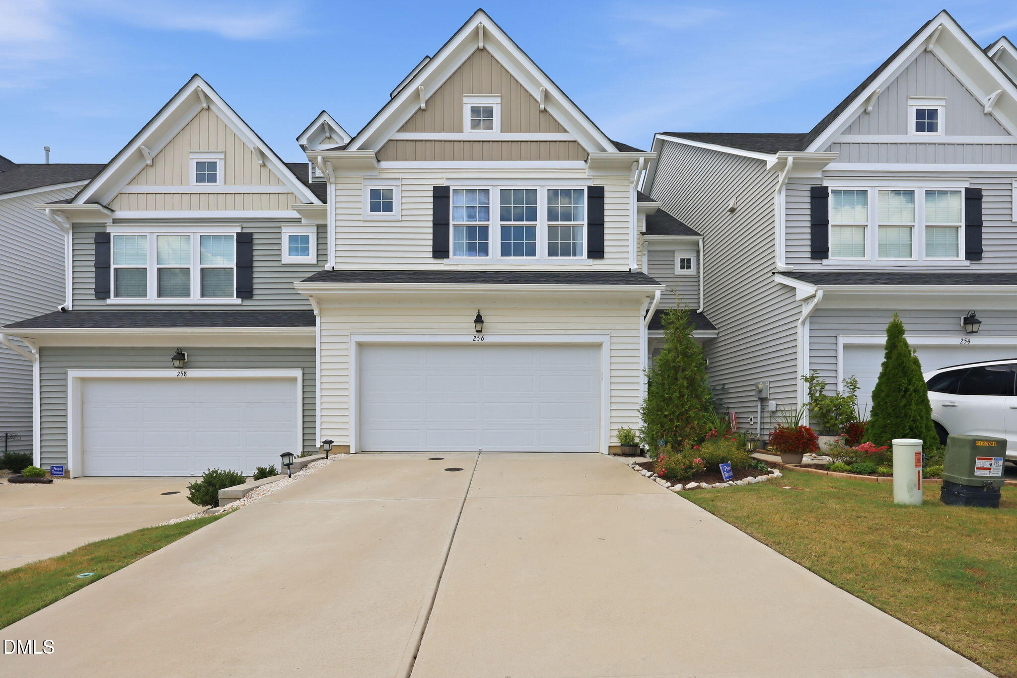 256 Shingle Oak Road