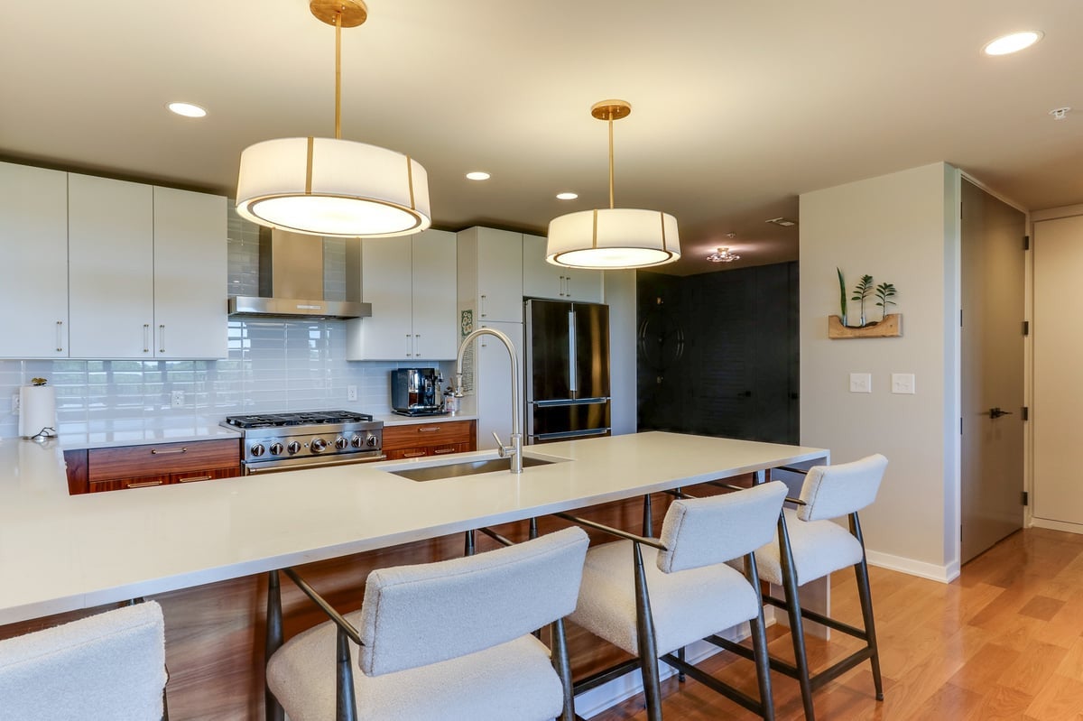 523 S West Street 501