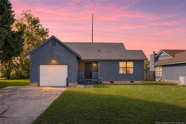 6913 CANDLEWOOD DR, FAYETTEVILLE, NC 28314 - Image 0b7f84ccf6a9b3ea76838f9b97a1e0ff/1911960582