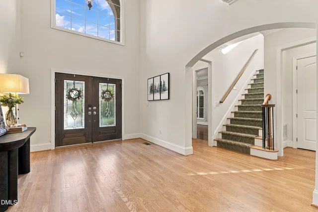 805 Northern Shores Lane, photo 4 of 65