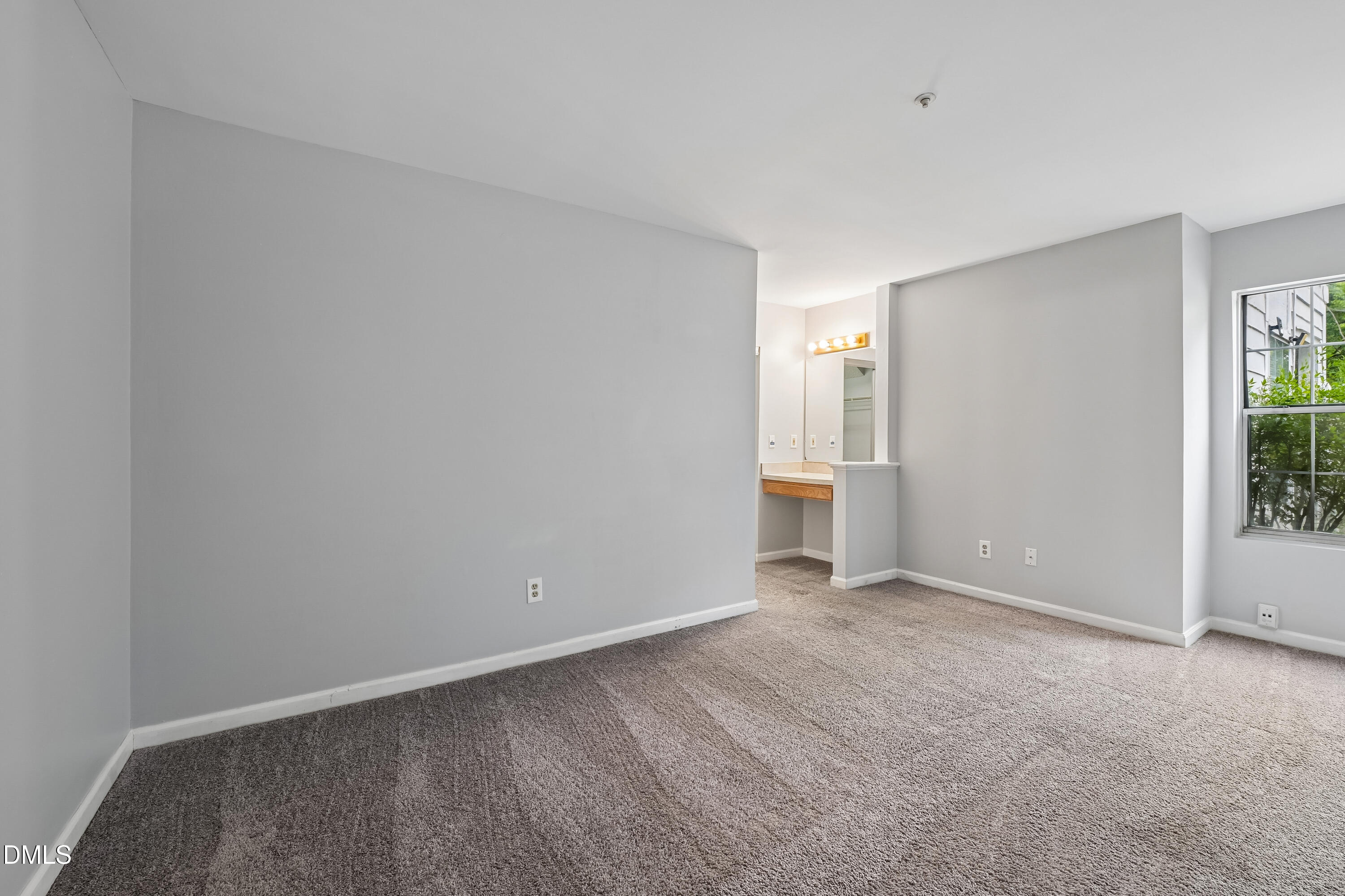 4900 Avenida Del Sol Drive 102