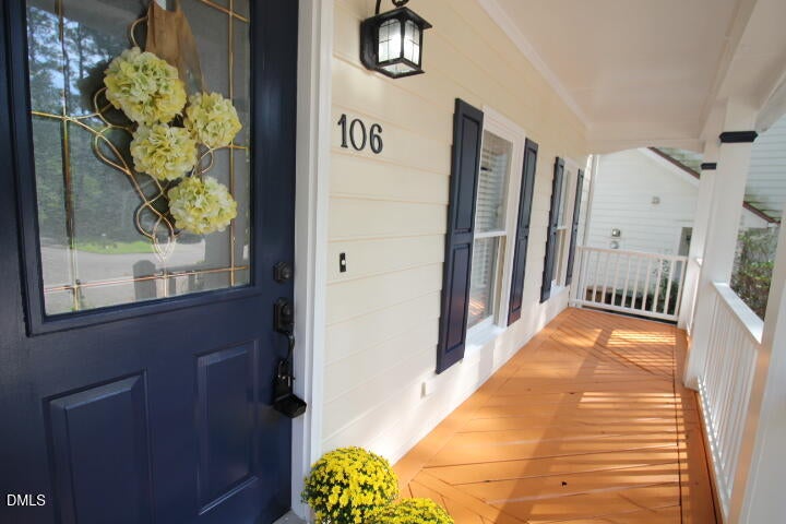 106 Fox View Place