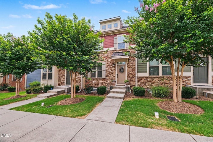 Photo 1 of 51 — 2025 Whitesmith Drive, Apex, NC 27502
