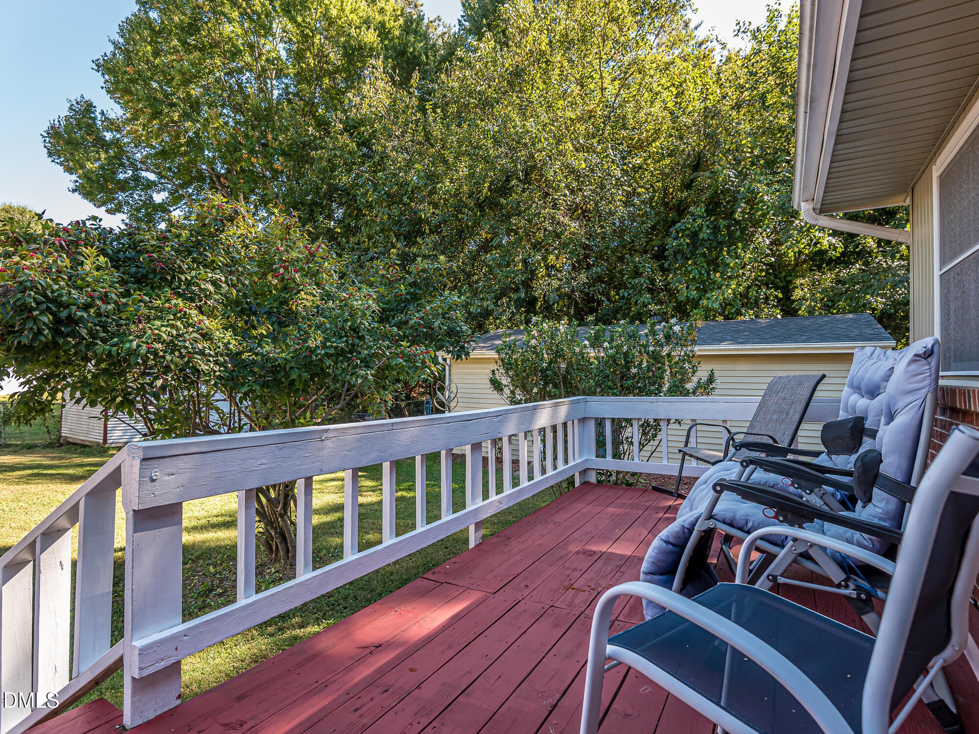 705 Lakeside Drive