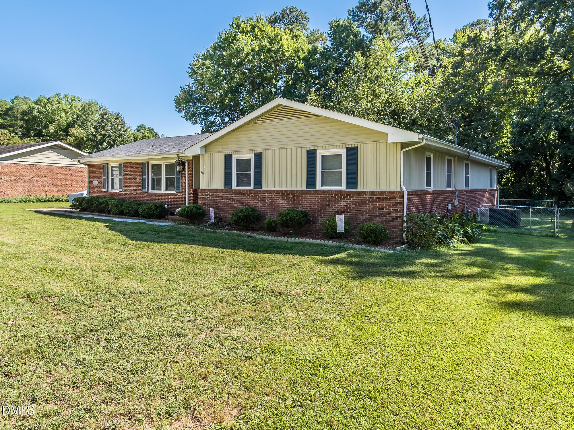 705 Lakeside Drive