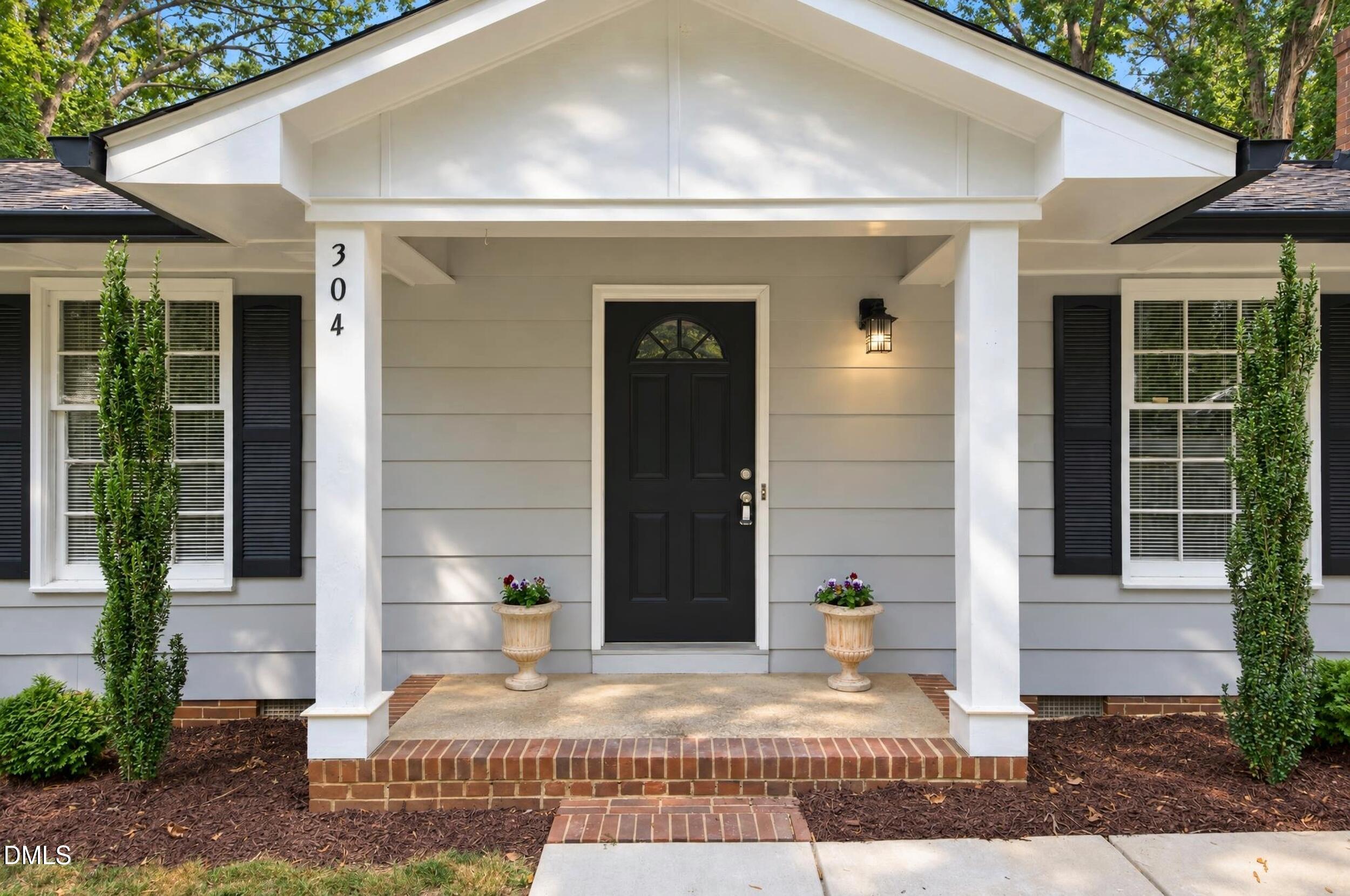 304 Northclift Drive
