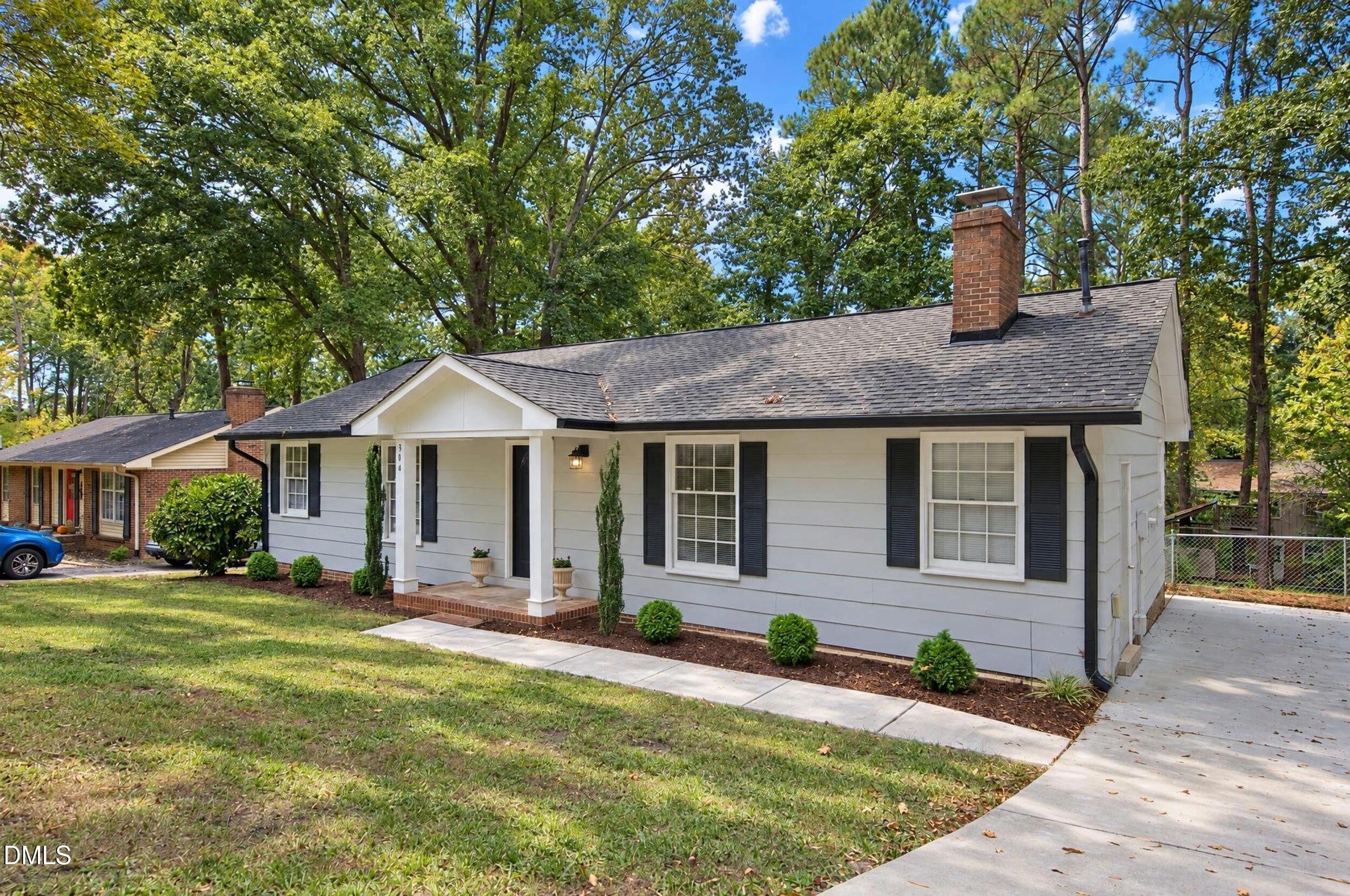 304 Northclift Drive