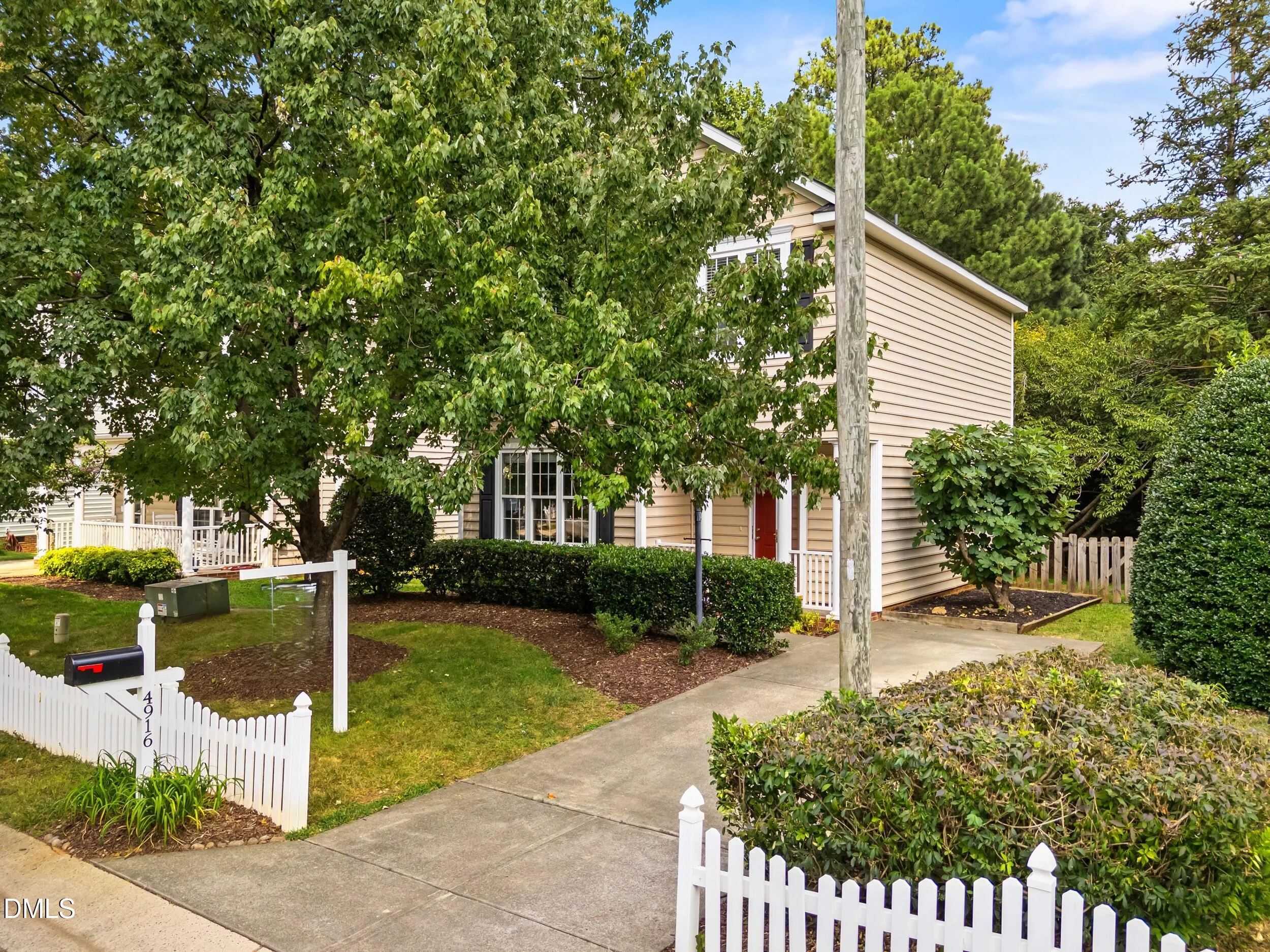 4916 Morning Edge Drive