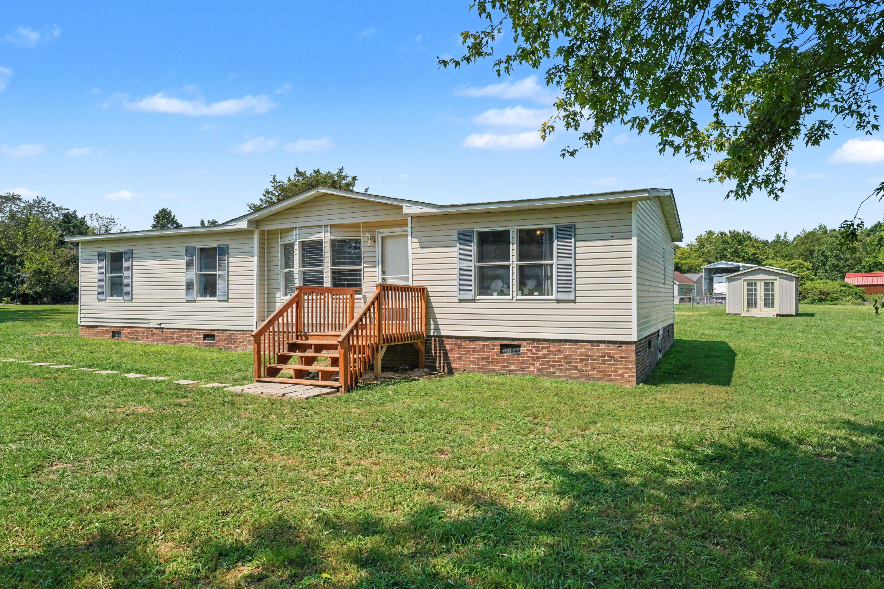 140 Trescott Drive