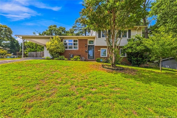 821 EDENWOOD DR, FAYETTEVILLE, NC 28303 - Image 0db0f0c560f879fa55bf6e33c5d3cb36/3072708920