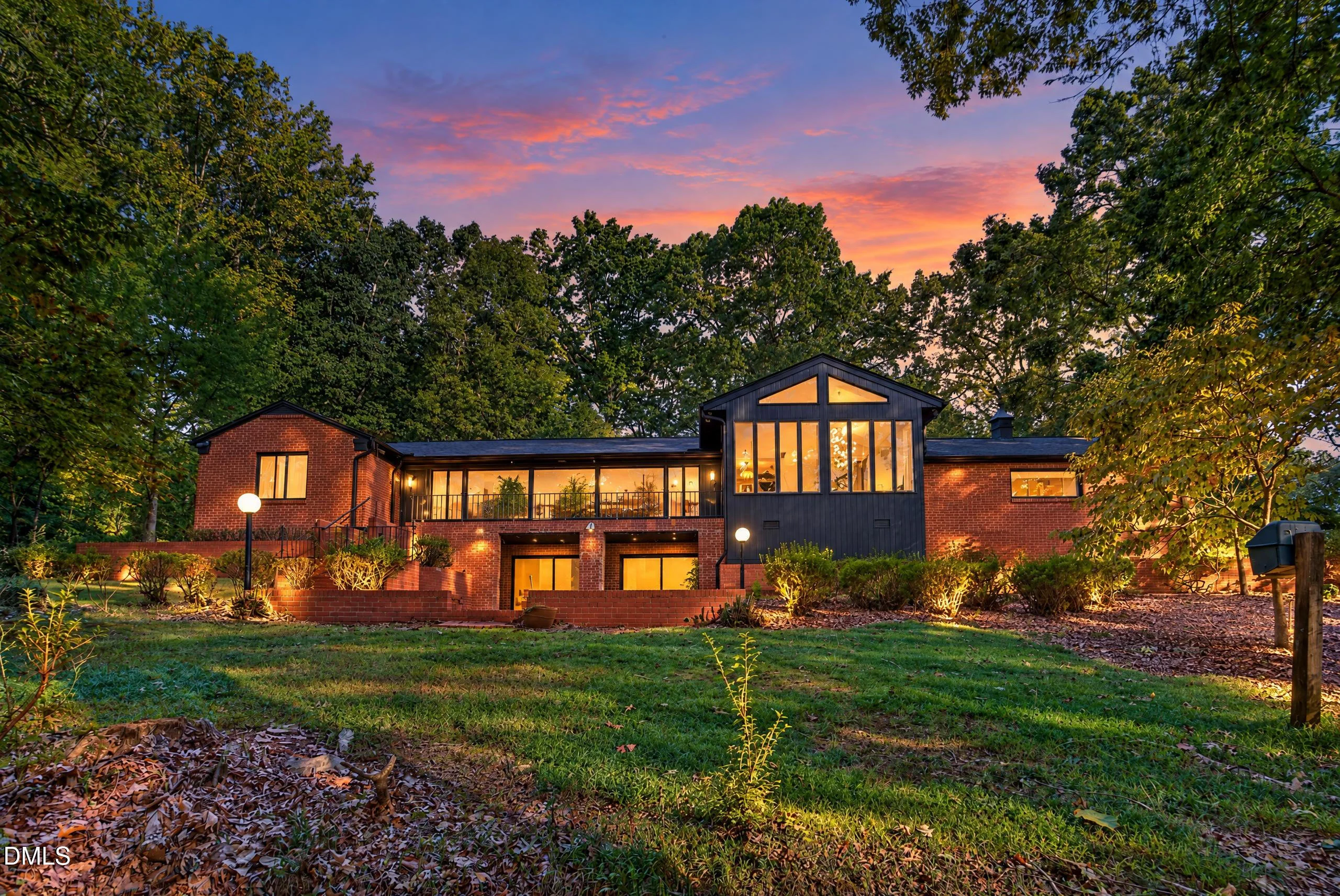 801 Cliftwood Drive