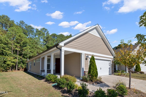 1308 ROSE GUM WAY, FUQUAY VARINA, NC 27526 - Image 0df3001f02e616f60a0ea8e6c5158150/2056777252