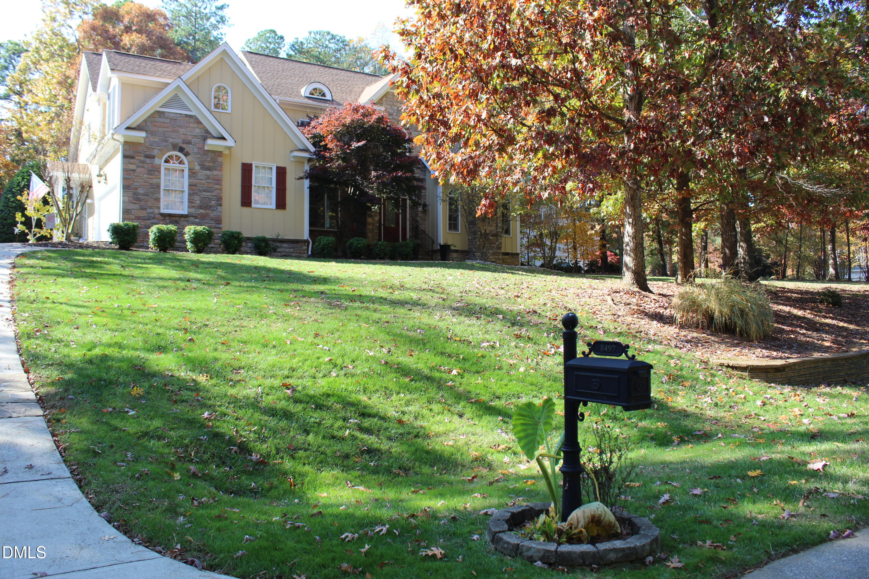 8497 Falkirk Ridge Court