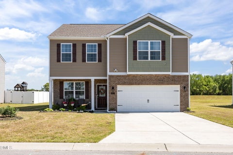 Photo of 4413 Marthas Vlg Lane, Ayden, NC 28513 (MLS # 10185711)