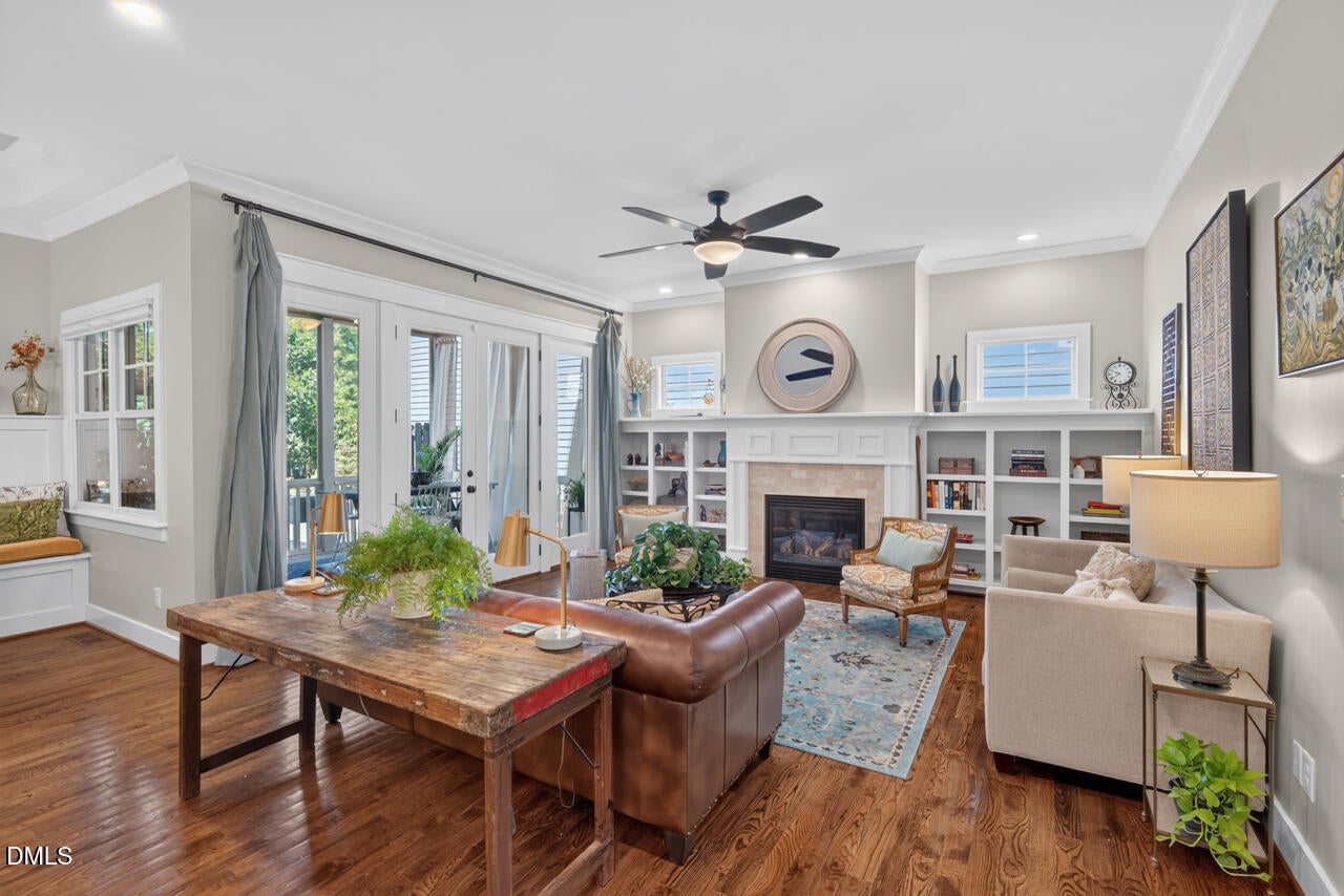 305 E Winmore Avenue