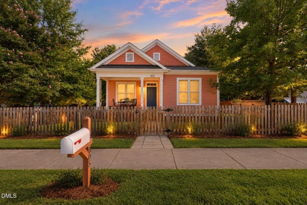 805 E JONES ST, RALEIGH, NC 27601 - Image 100dd77e2de5bd80fedb1f07a5d3ab13/2070718518
