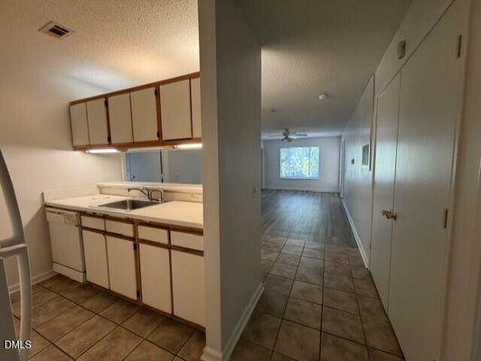 1521 GRADUATE LN APT 104, RALEIGH, NC 27606 - Image 10124a2e3468b4b4fadb8b5ed42e27d7/338709027