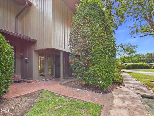 1407 OAK TREE DR # 1407, CHAPEL HILL, NC 27517 - Image 1043f40d06b67a25bb2b3f04be33ecdb/2099248122