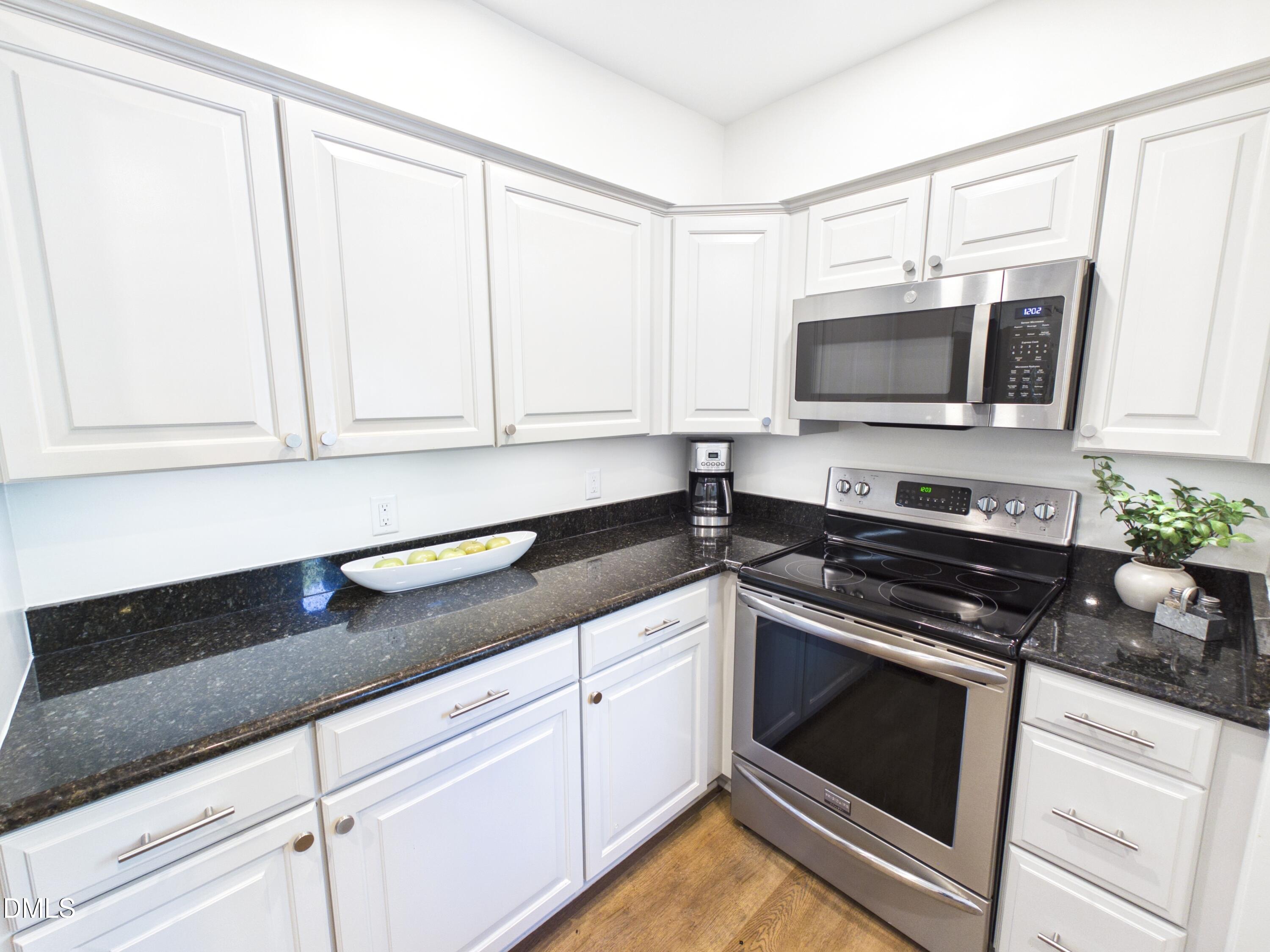 1407 Oak Tree Drive 1407