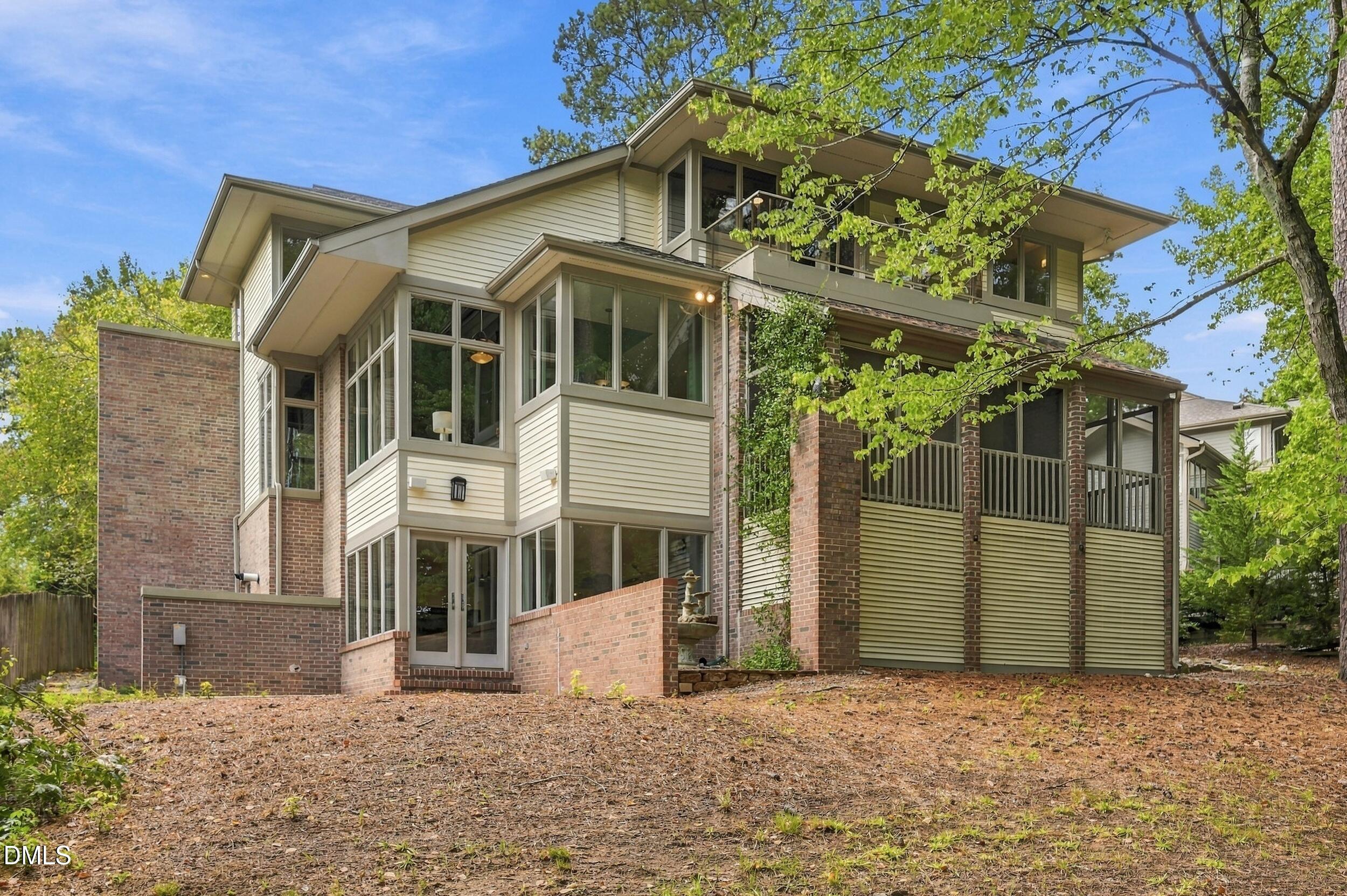 106 Wheatsbury Drive