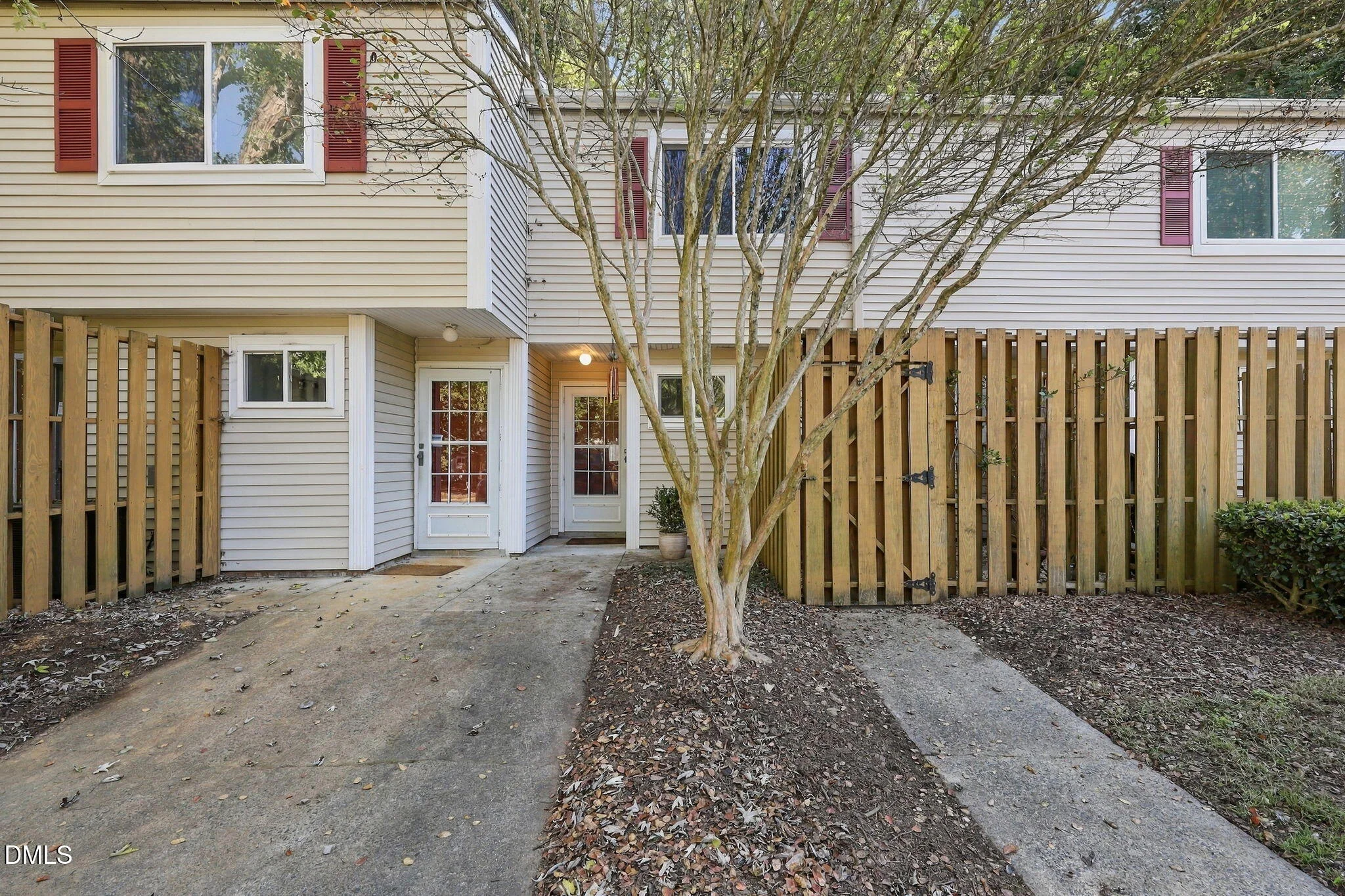 220 Elizabeth Street Unit Apt A2