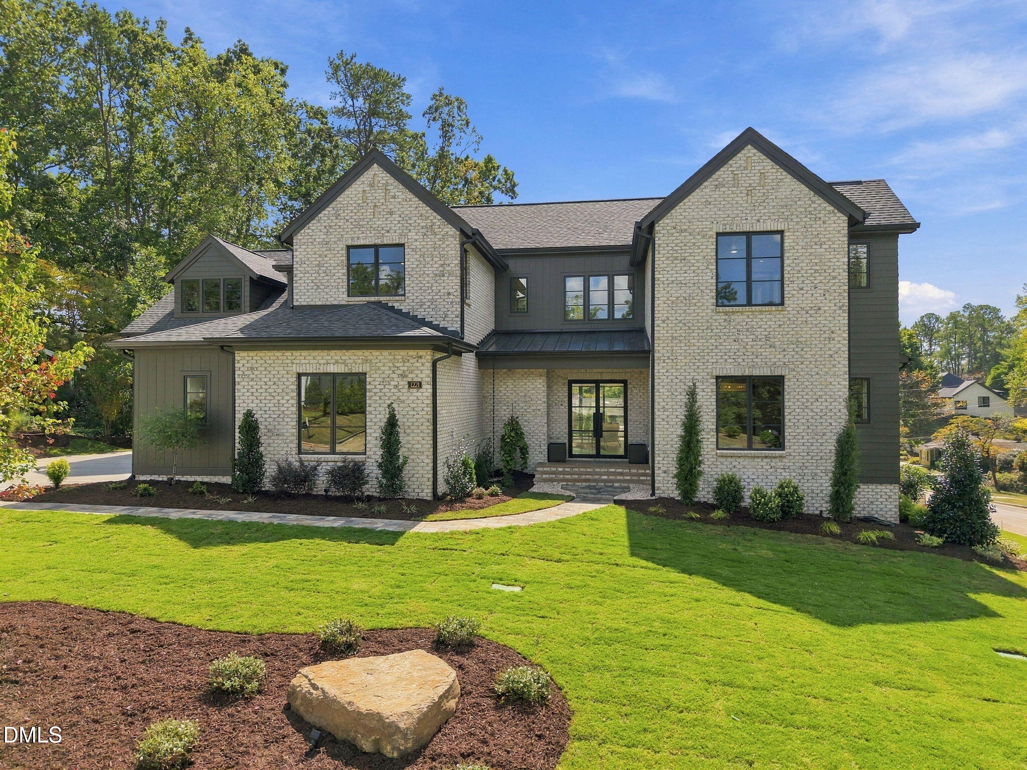 1221 Gunnison Place