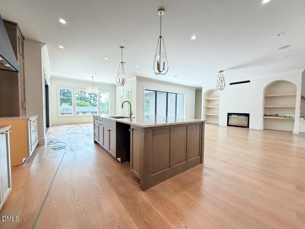1221 Gunnison Place