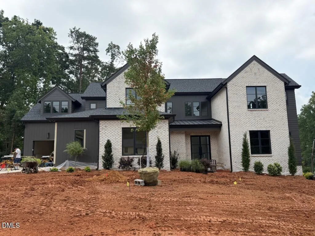 1221 Gunnison Place