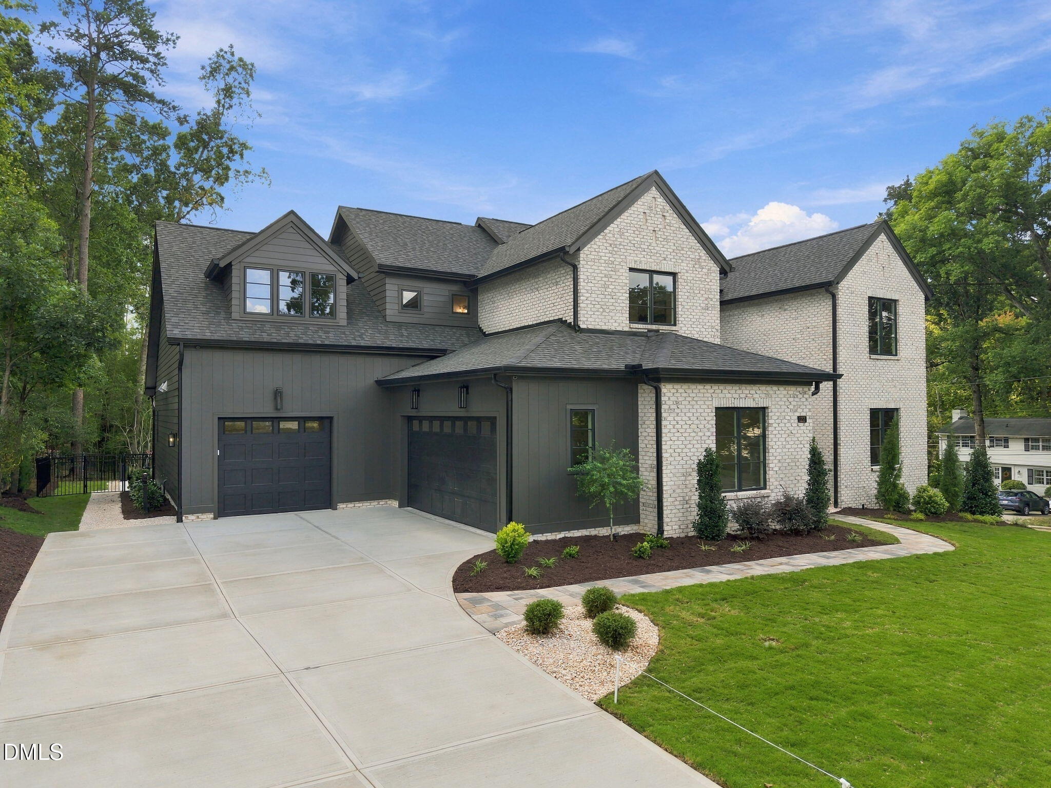 1221 Gunnison Place