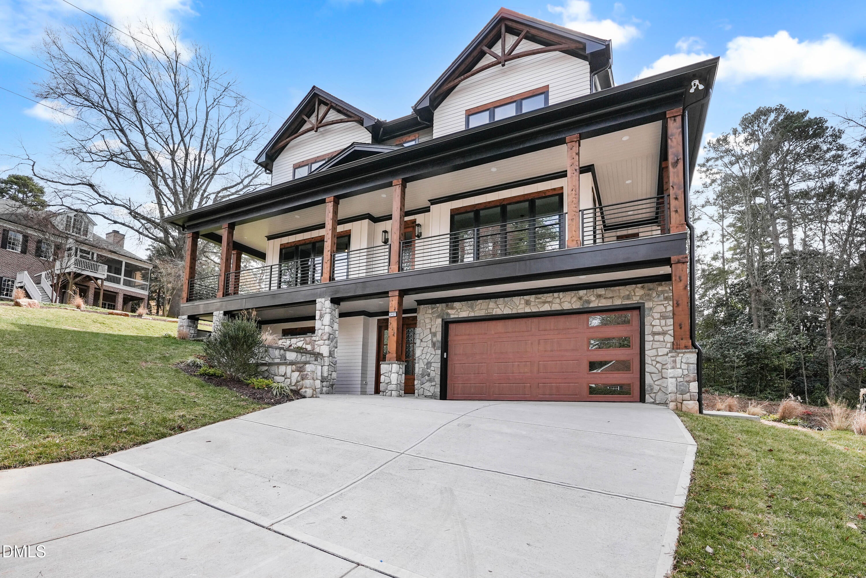2907 Churchill Road