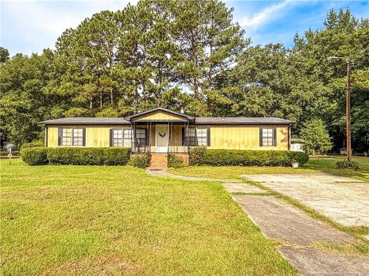 427 LARK AVE, LUMBERTON, NC 28358 - Image 12097cb252c2e0d28247f6b994b9f3e0/15513645