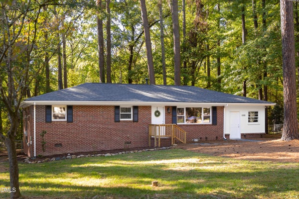 139 WINDSOR CIR, CHAPEL HILL, NC 27516 - Image 123badafdf1b91734a5d055ec40b0b3d/2053429649