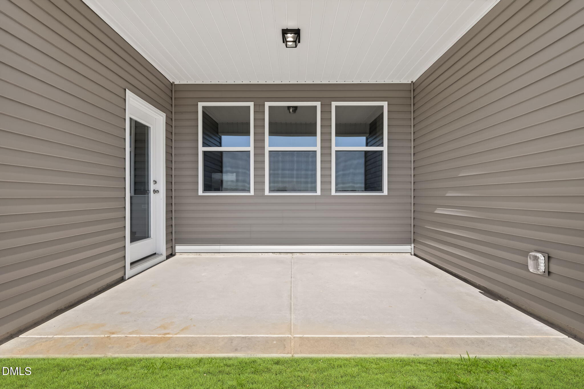 82 Maverick Lane