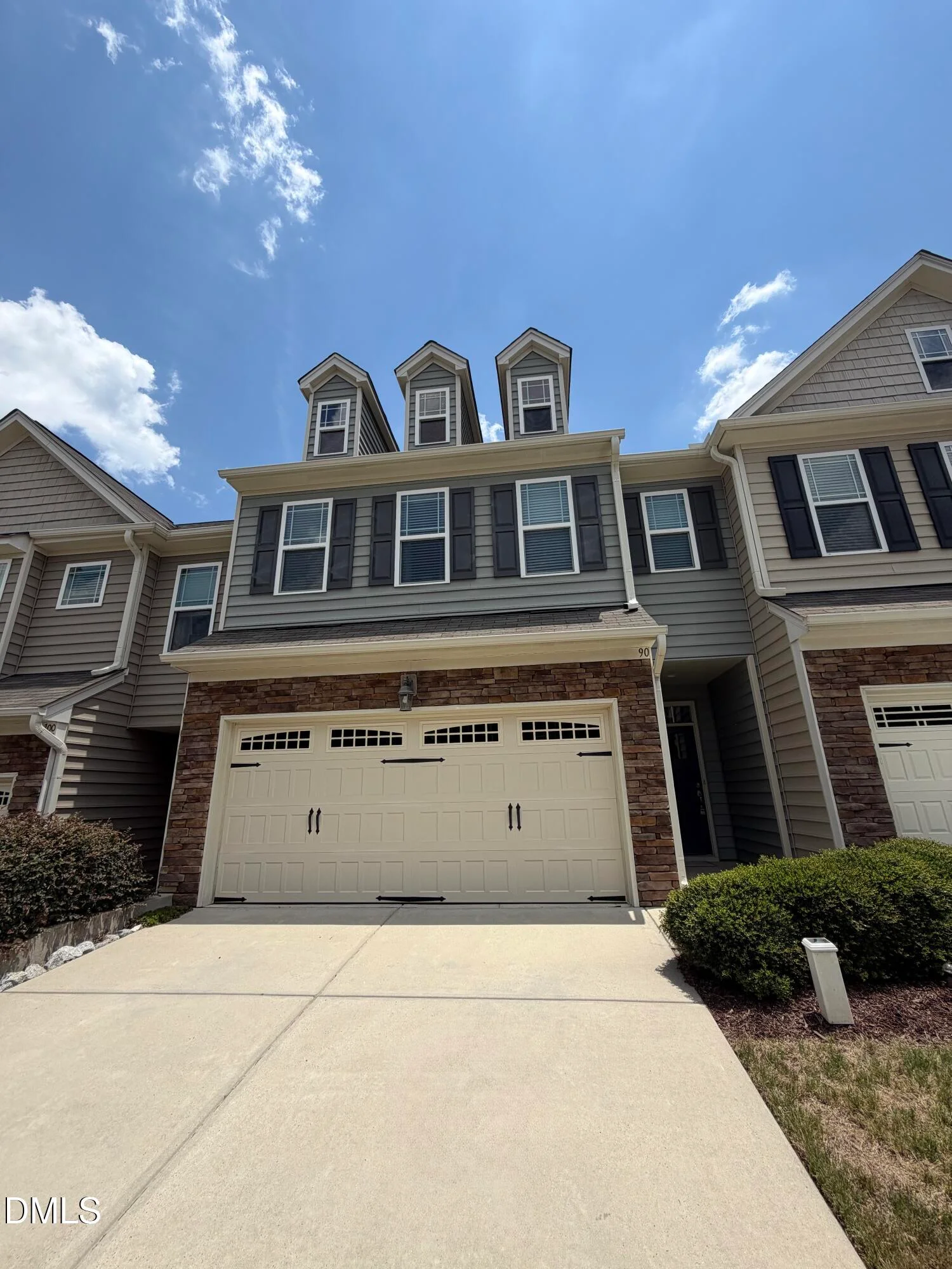 90 Crosby Lane