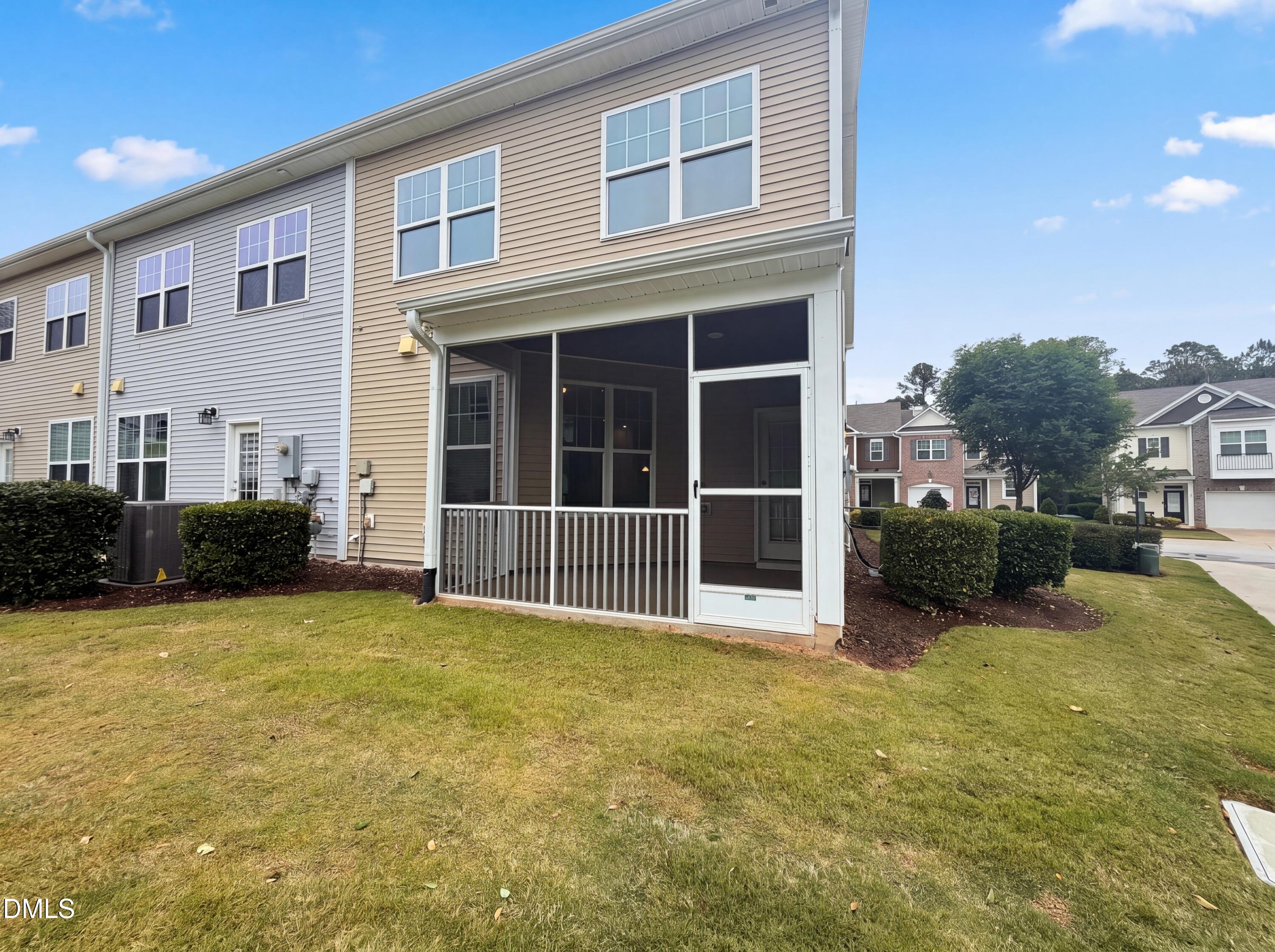 1118 Neighborly Way