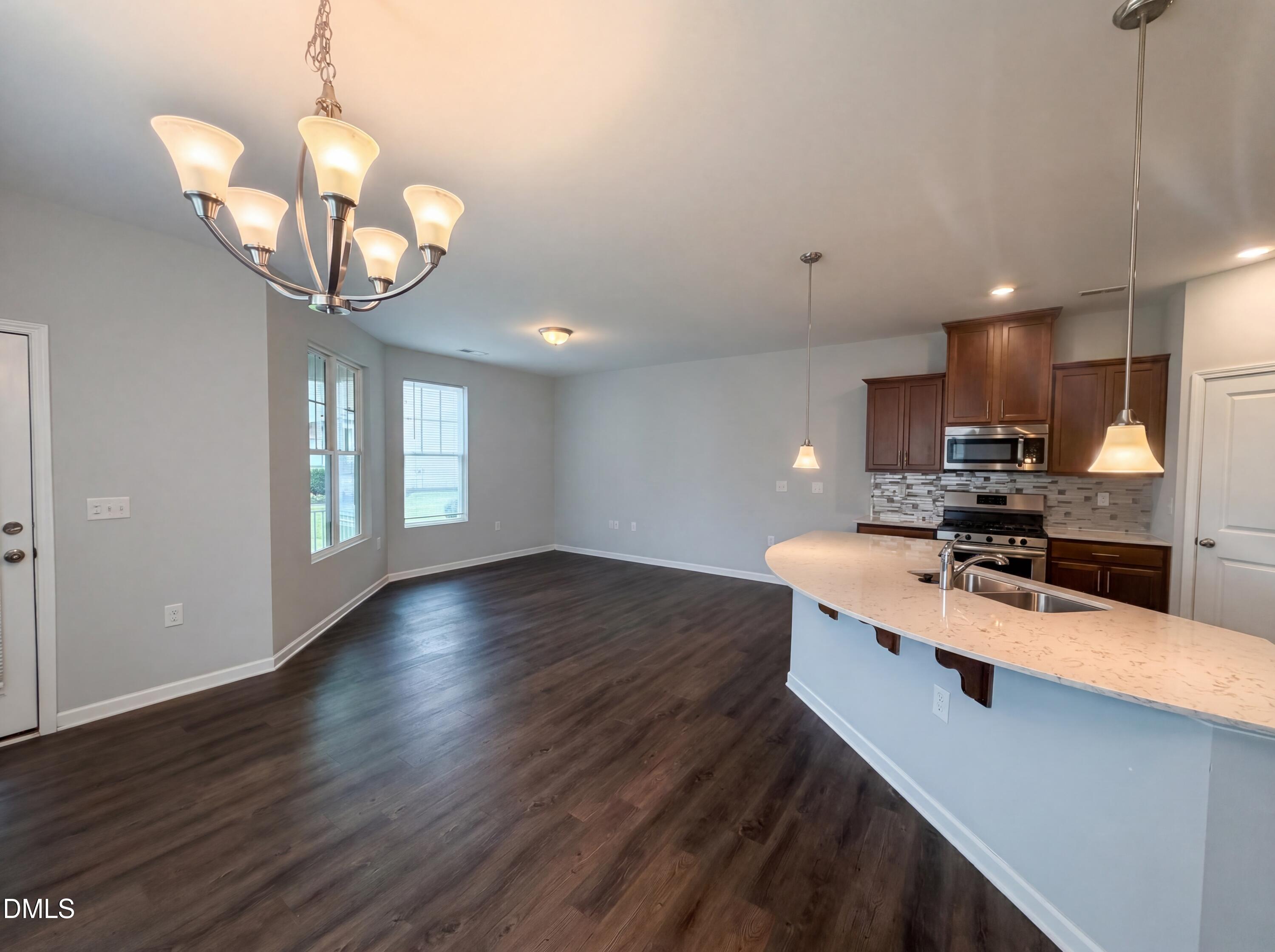 1118 Neighborly Way