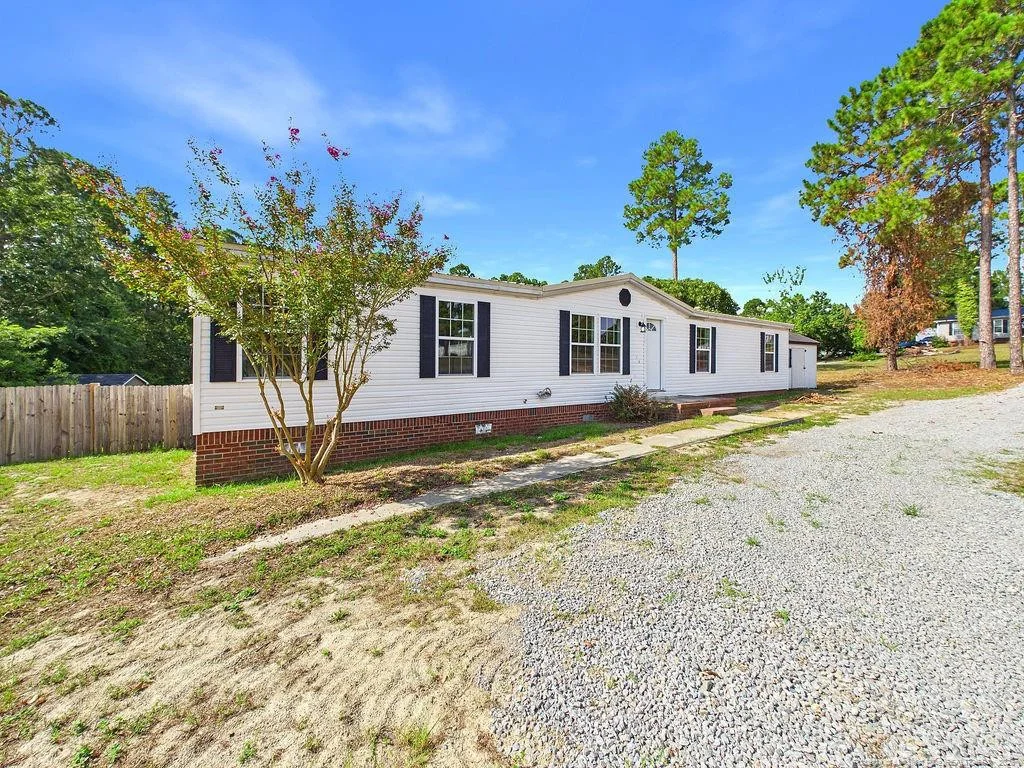 142 Castle Ct