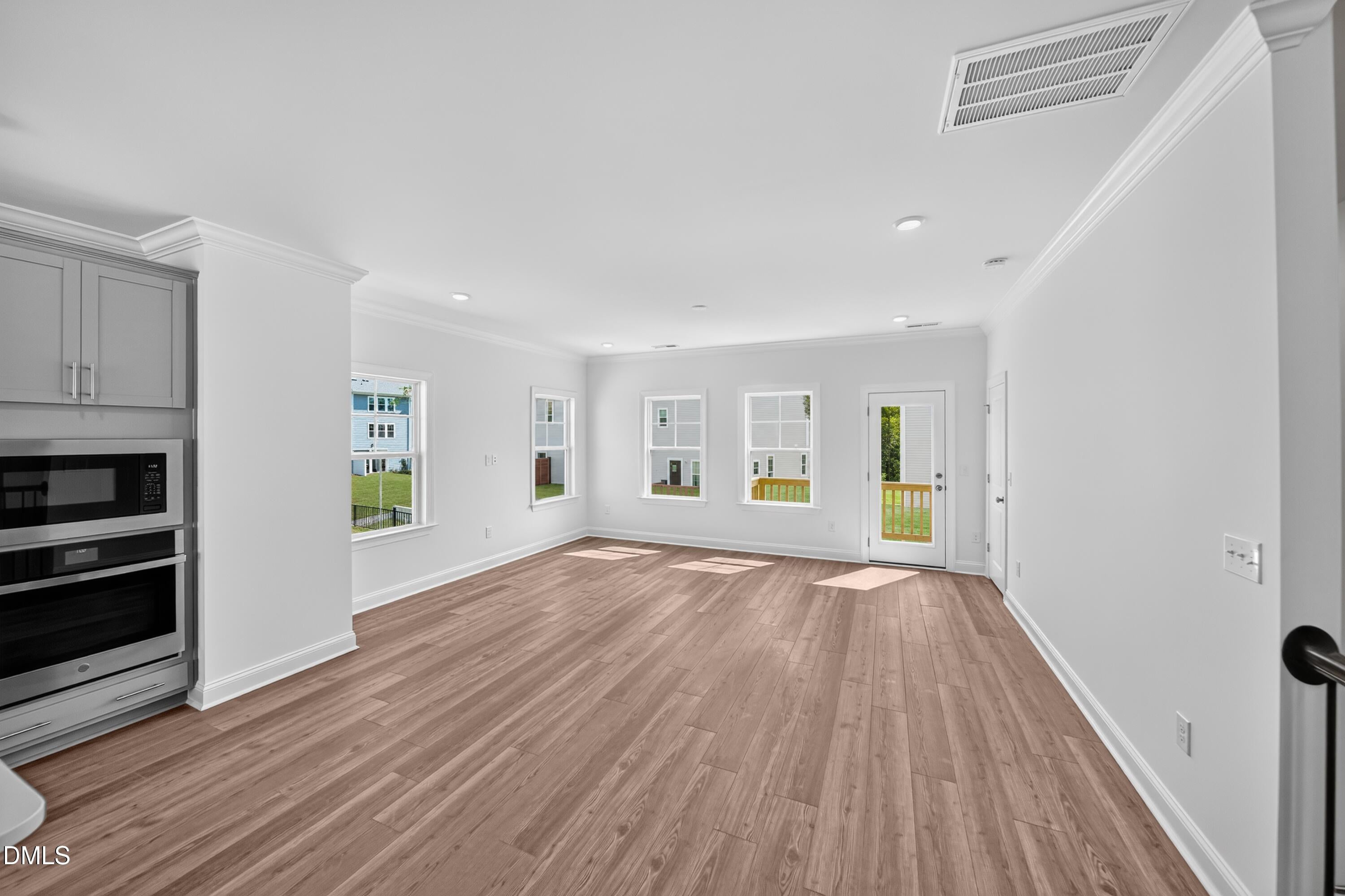 2320 Gracie Lane