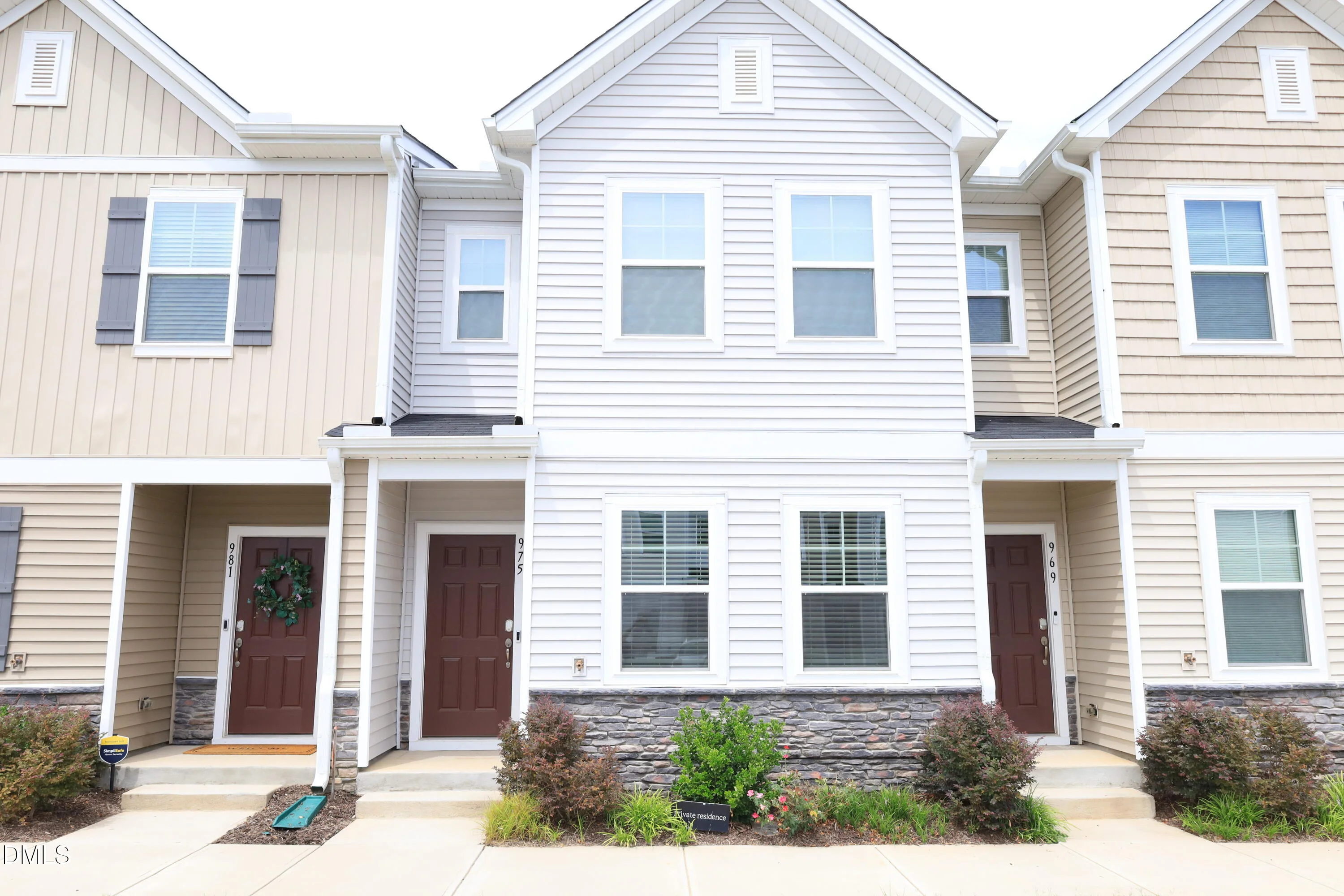 975 Highland Trce Drive