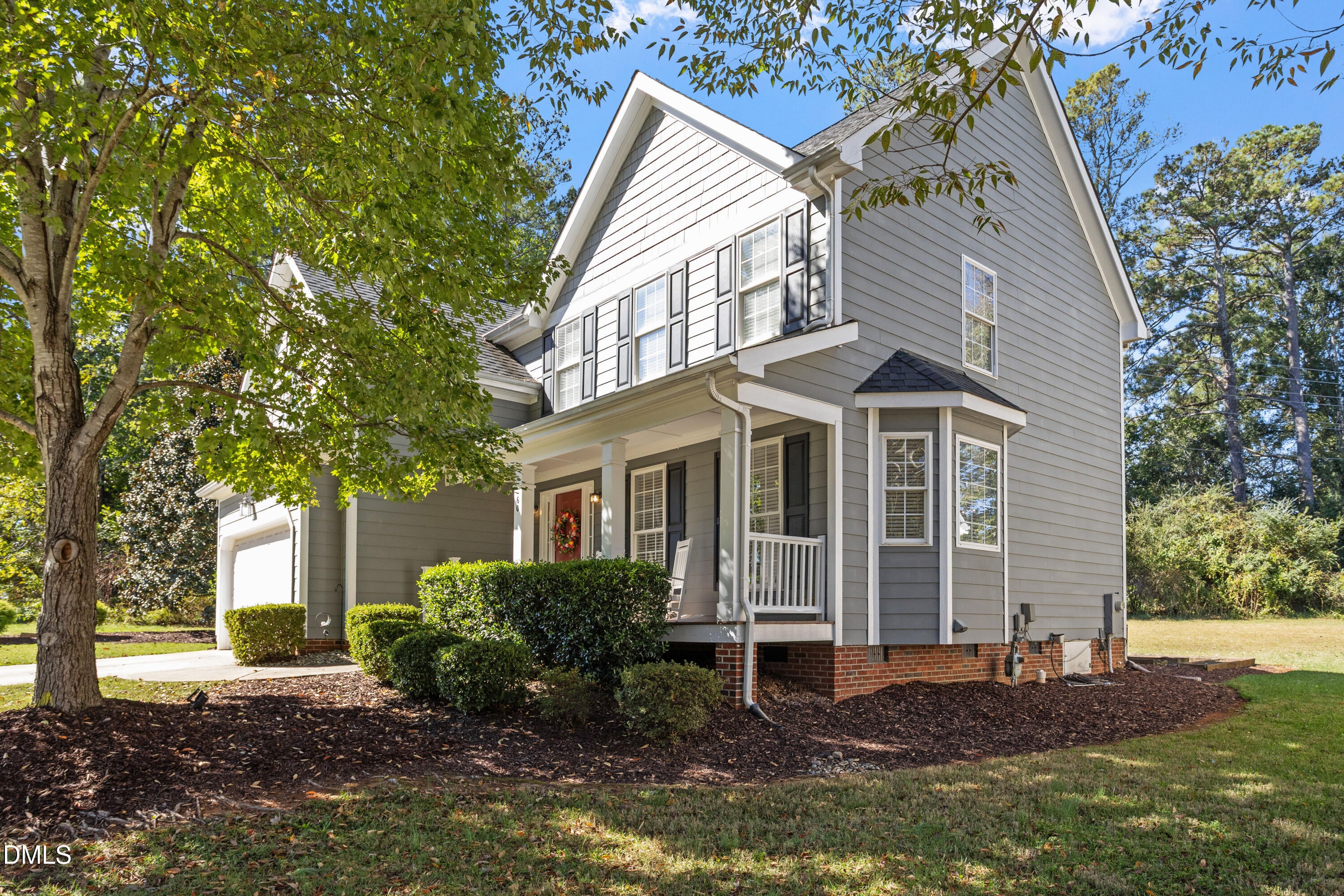 60 Farmingdale Lane
