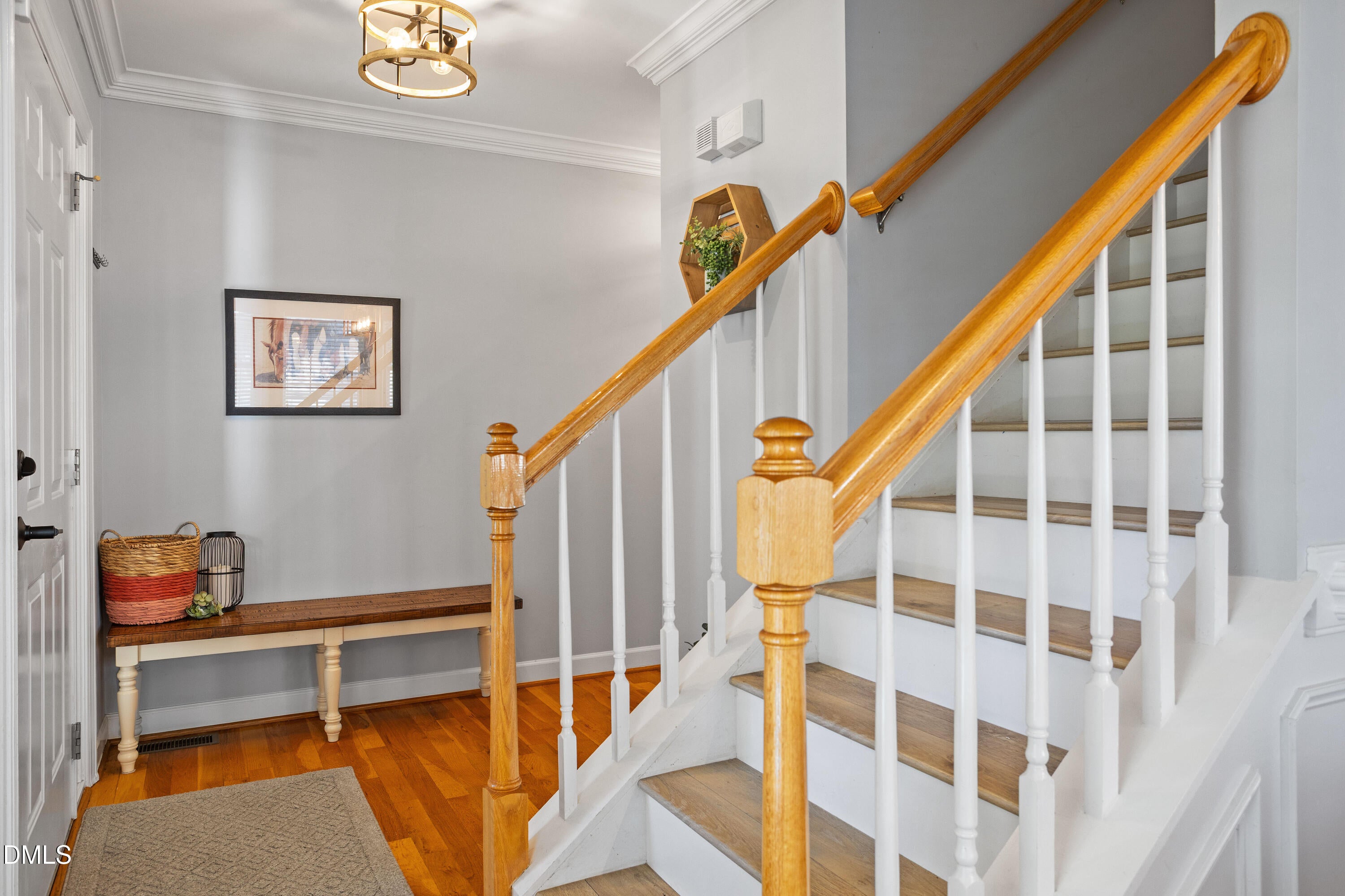 60 Farmingdale Lane