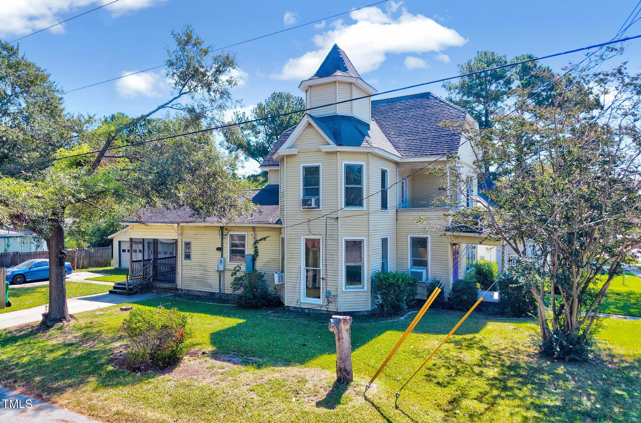 300 E 2nd Street