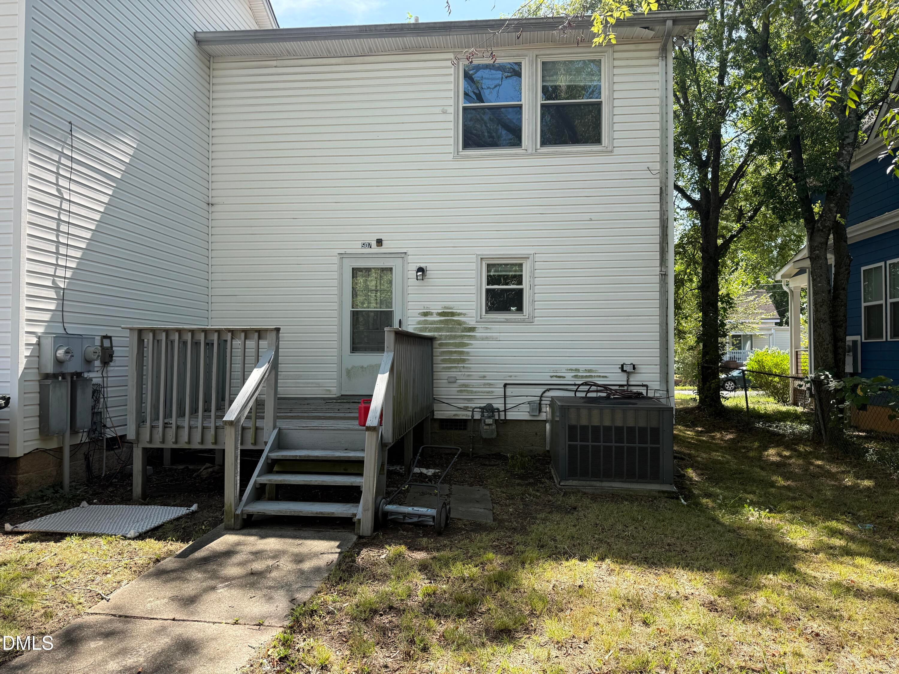 507 Dowd Street