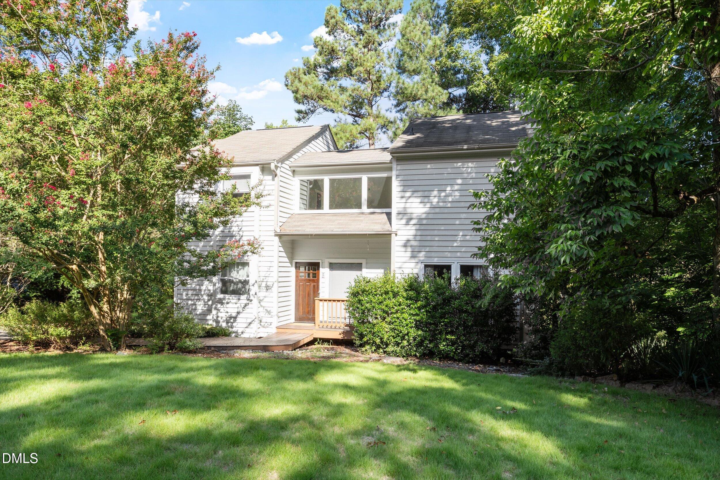 5 Sandstone Ridge Drive
