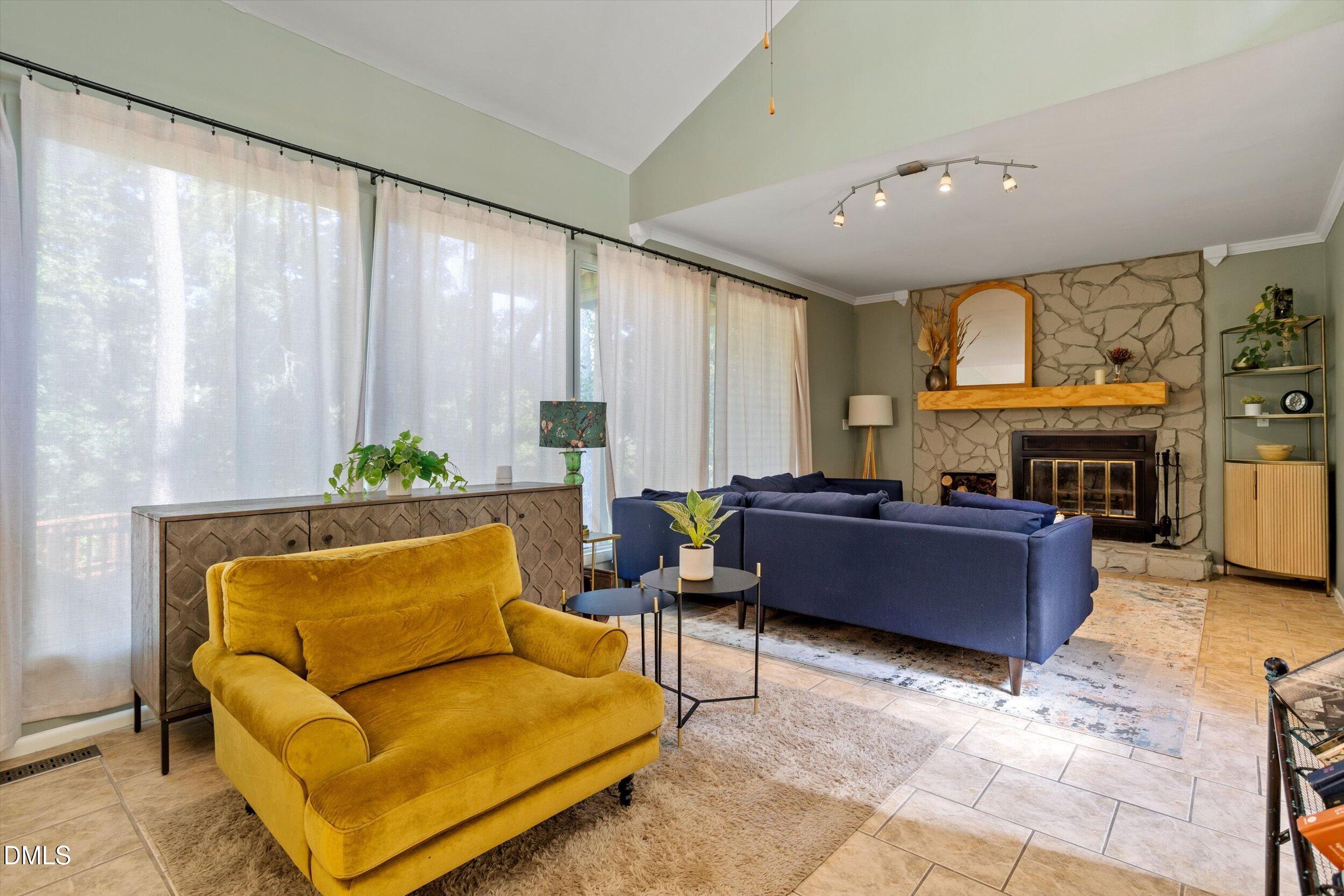 5 Sandstone Ridge Drive