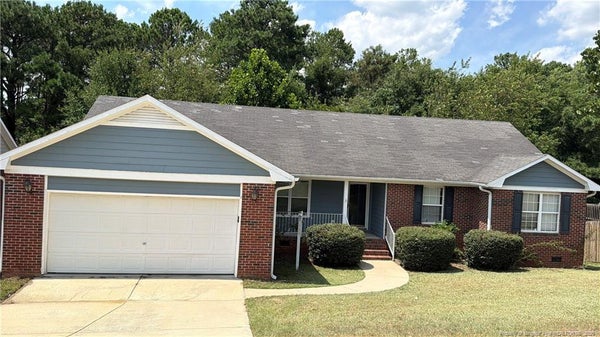 5409 MIRANDA DR, HOPE MILLS, NC 28348 - Image 164d13474cf5688d0d3cc2c948ede2cf/393108395