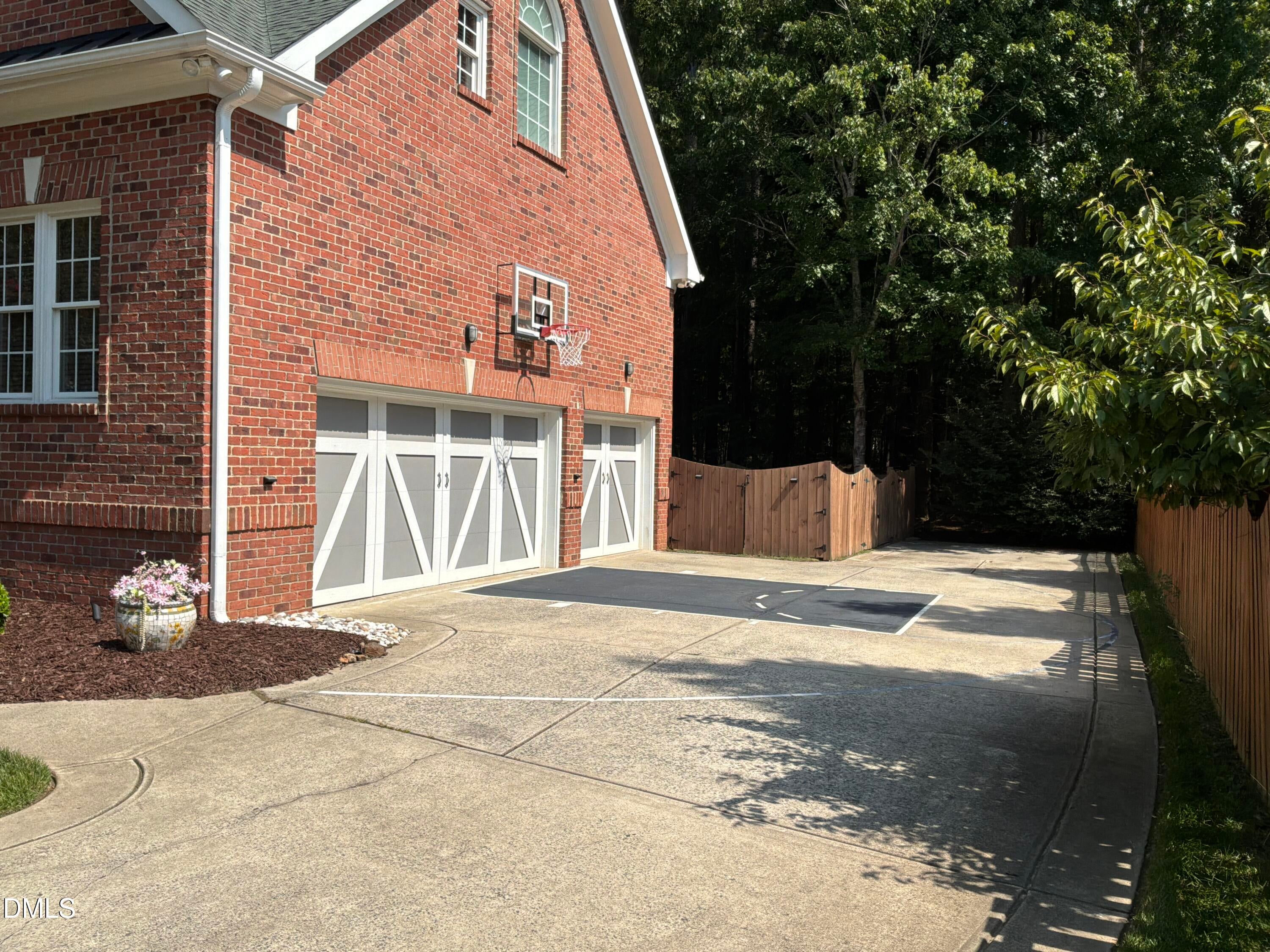 3204 Pump Station Lane