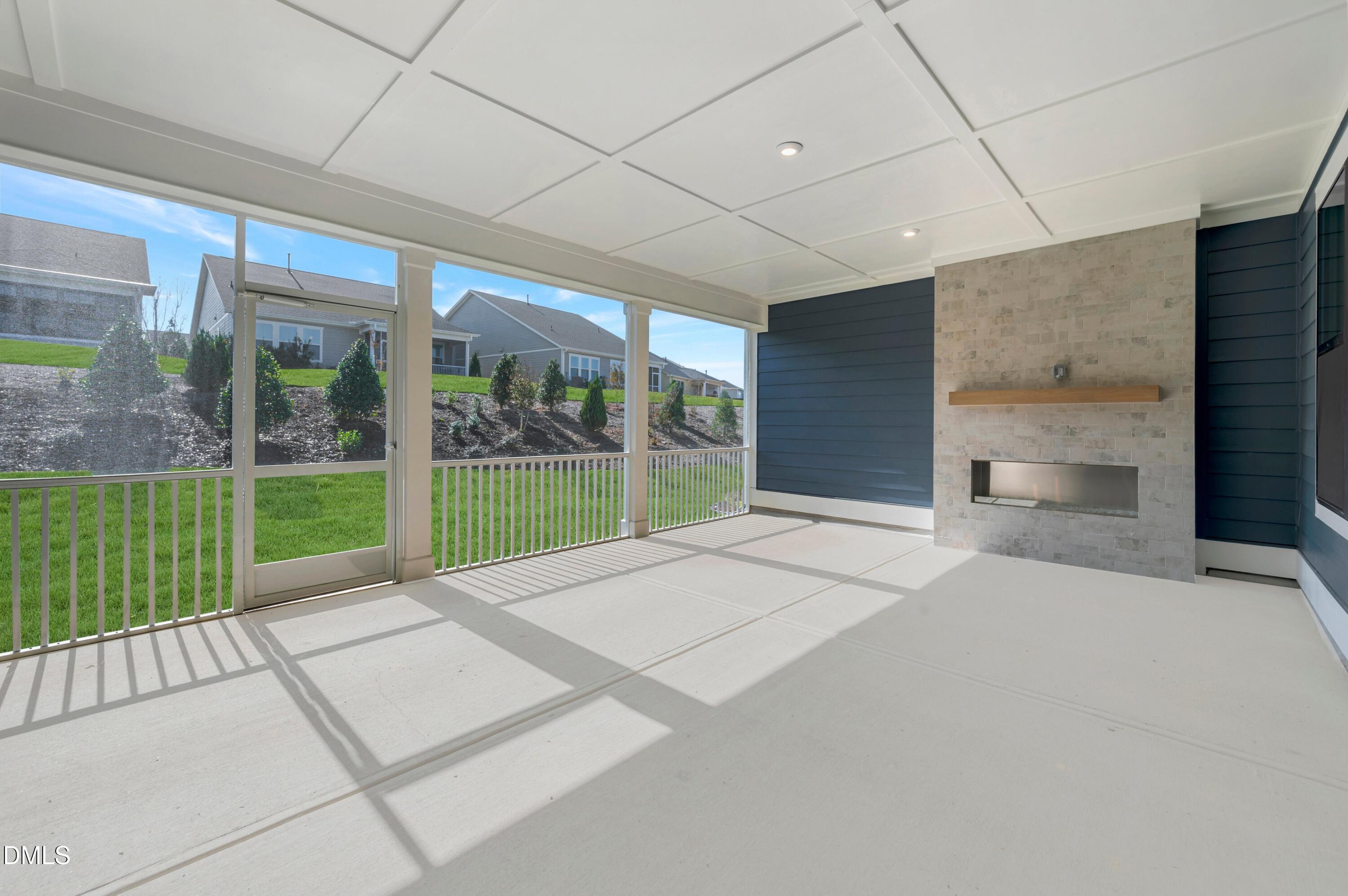 290 Streamside Terrace